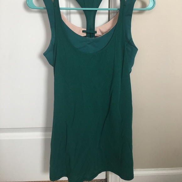 Lululemon yoga tank - Picture 4 of 5